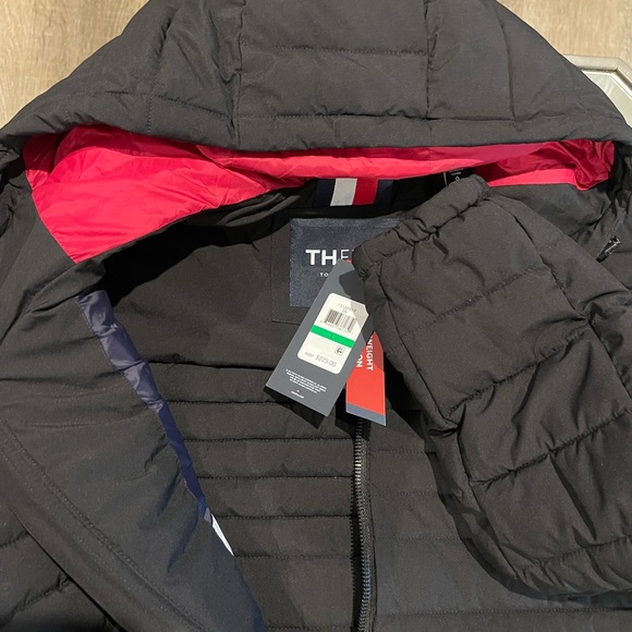 Brand New Tommy Hilfiger - Picture 4 of 4